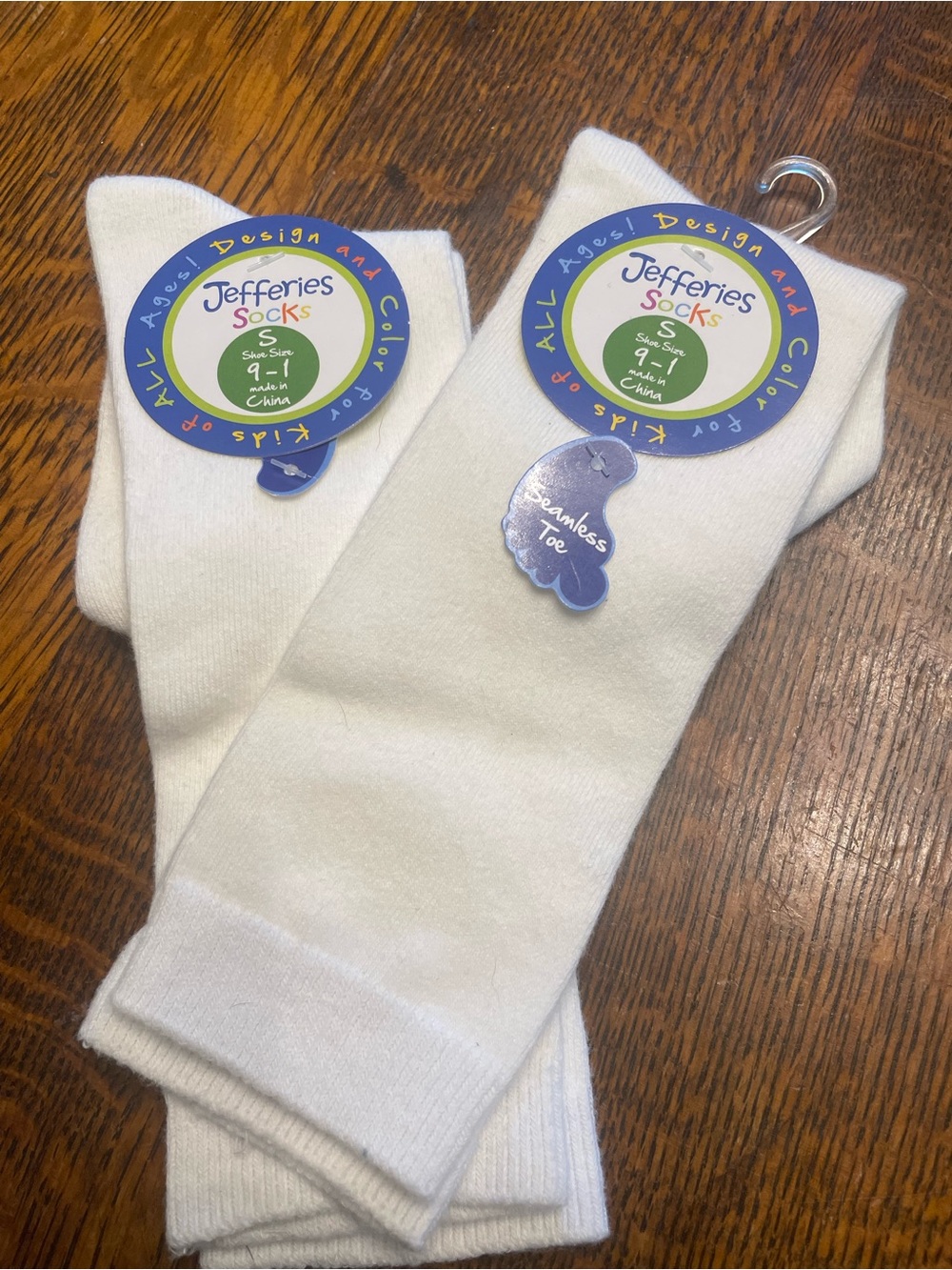 Jefferies Socks White Crew Seamless Toe Casual Socks - Men